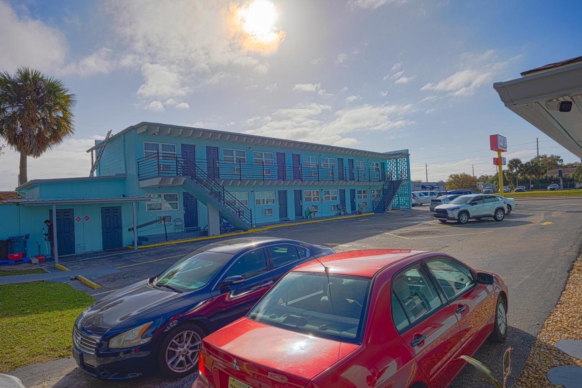 Aladdin Motel Merritt Island Buitenkant foto