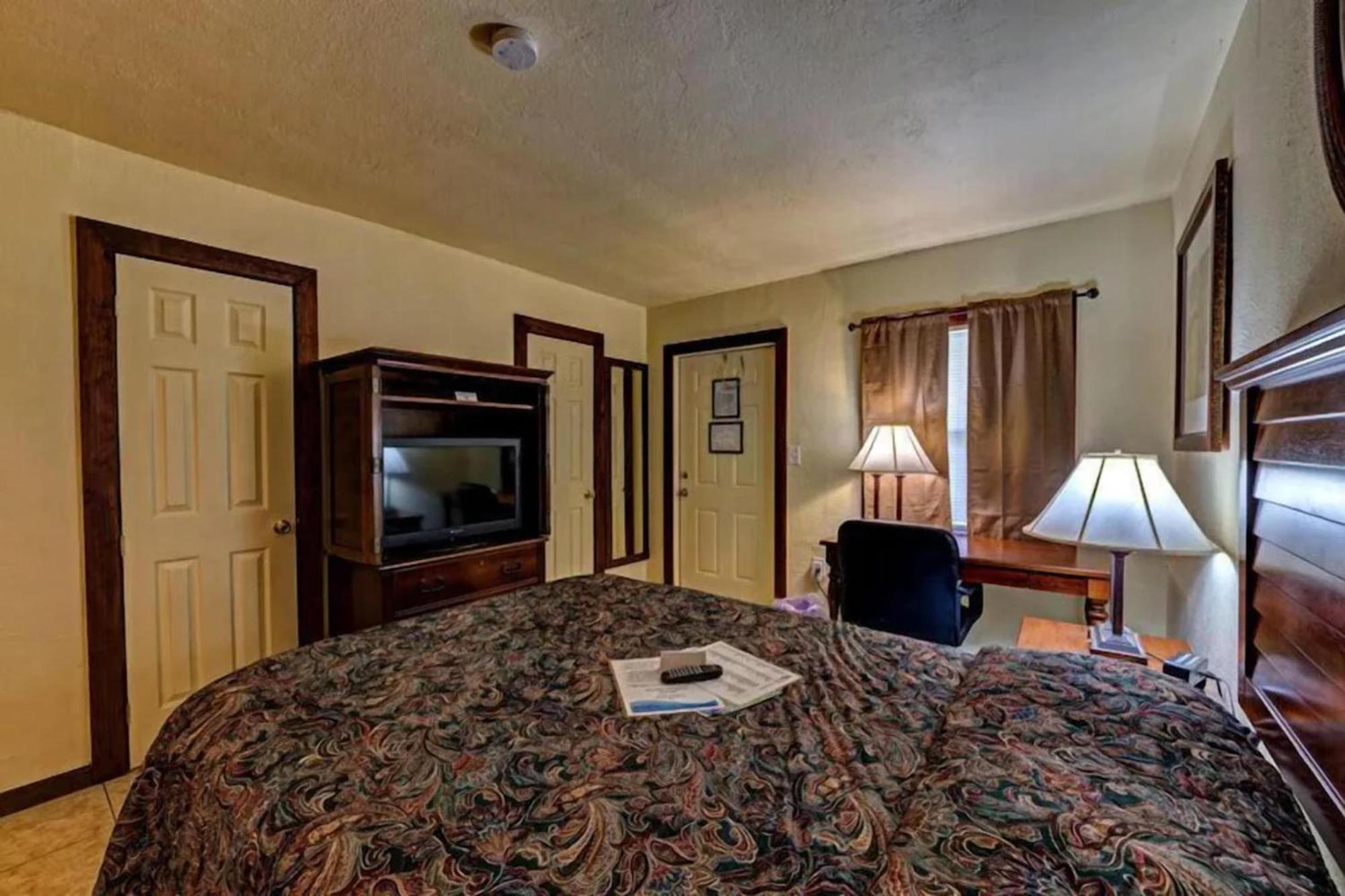 Aladdin Motel Merritt Island Buitenkant foto
