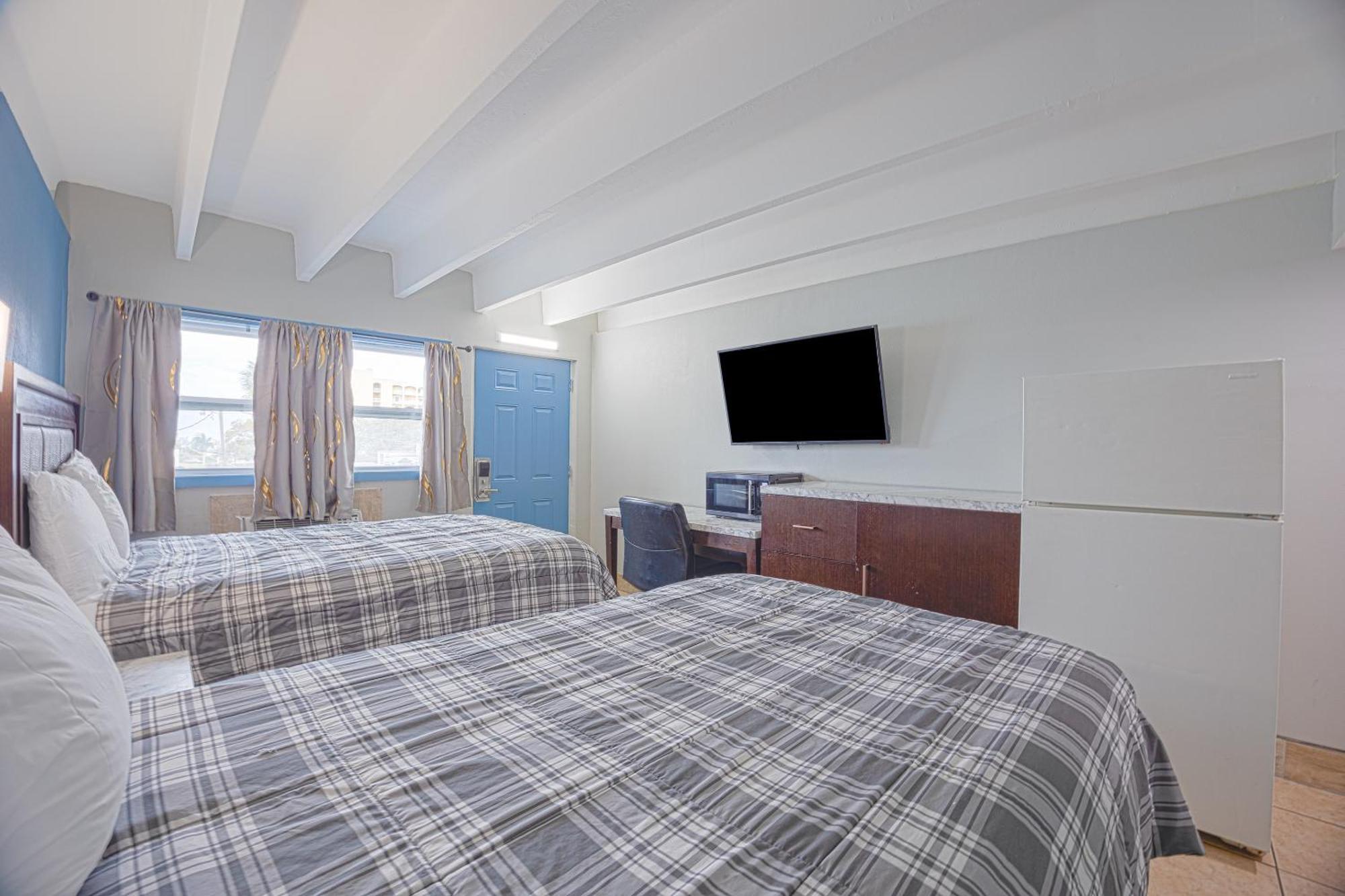 Aladdin Motel Merritt Island Buitenkant foto