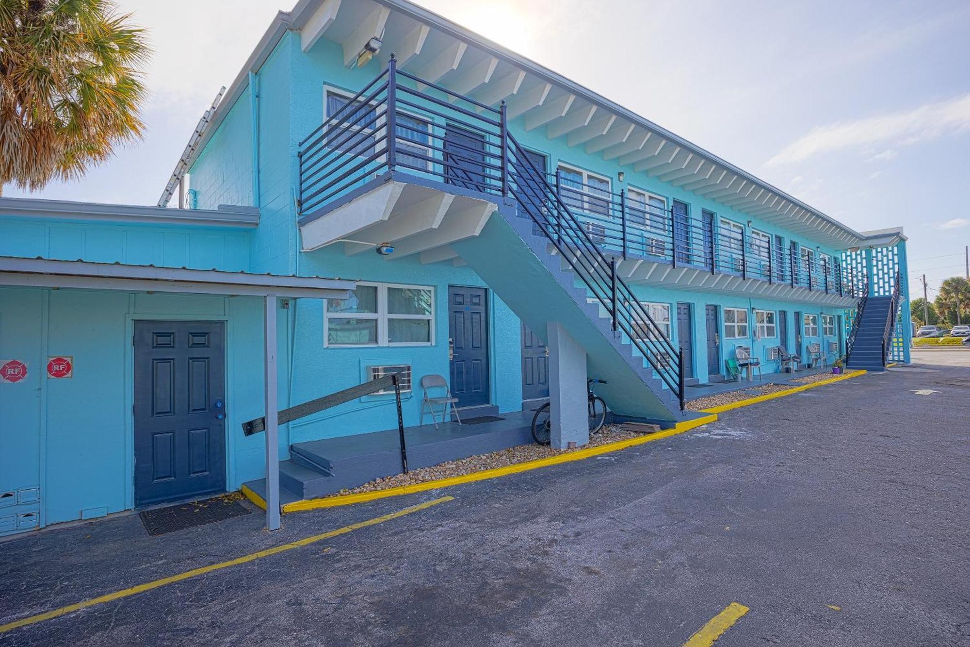 Aladdin Motel Merritt Island Buitenkant foto