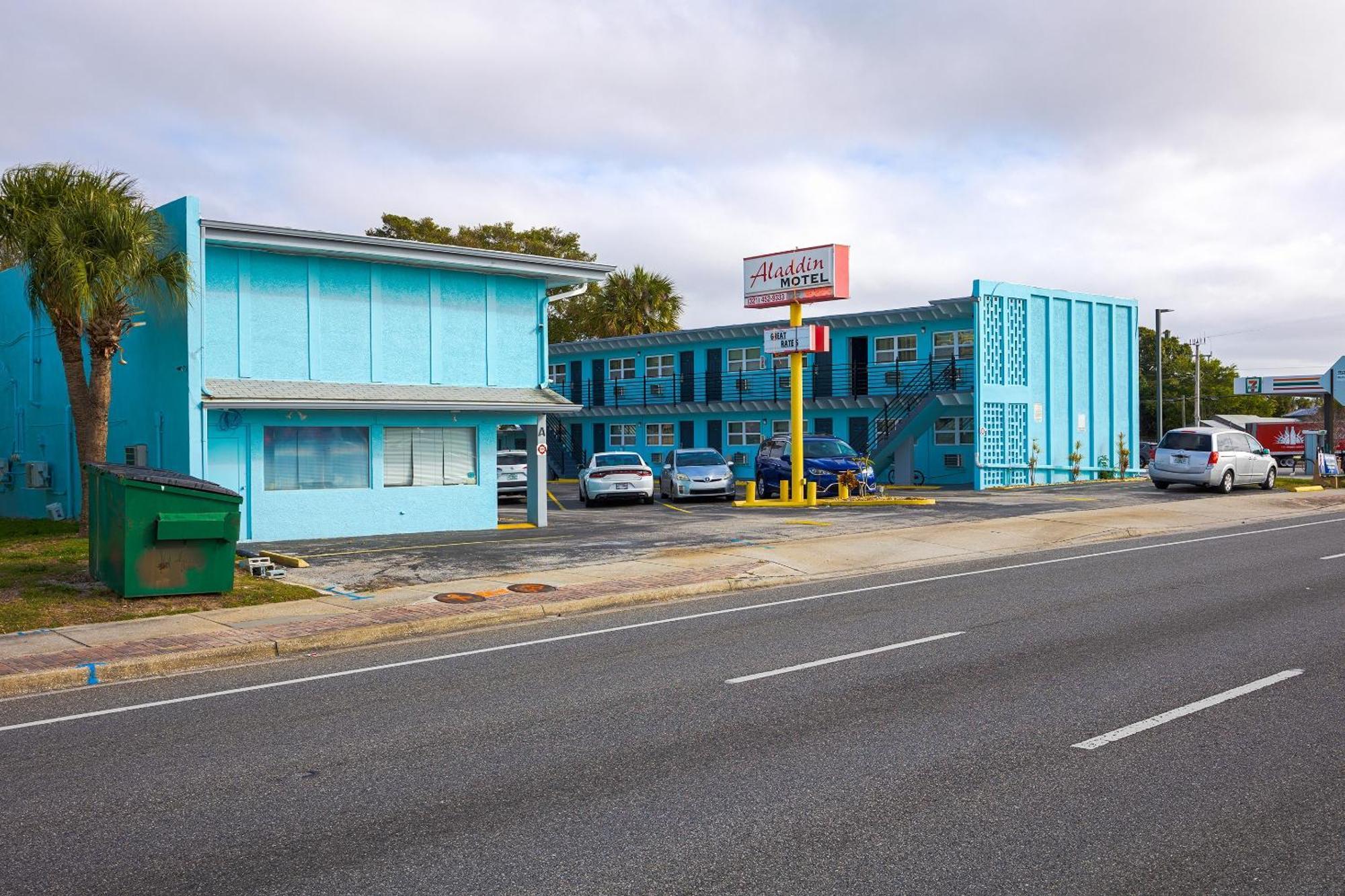 Aladdin Motel Merritt Island Buitenkant foto