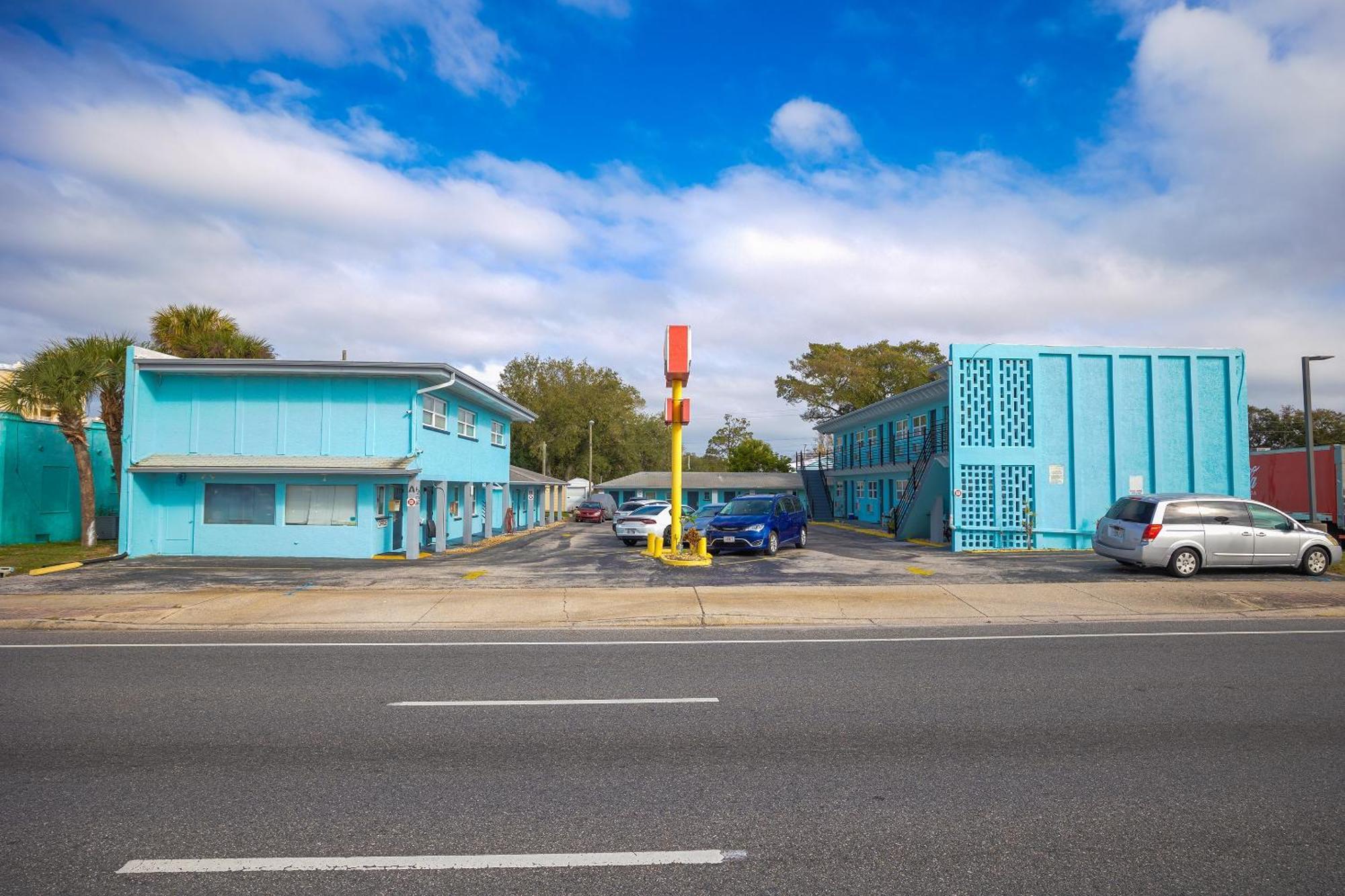 Aladdin Motel Merritt Island Buitenkant foto